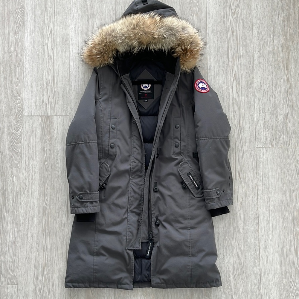 Canada Goose Women's Kensington Parka Size XS